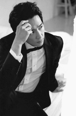 �γ����������ݡ��˼��ж��� ���״���ս��ɫƬ 