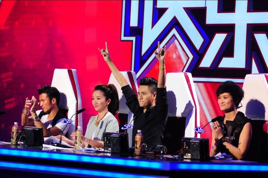 “快男”今晚五大看点 舞曲汇聚选手突破自我