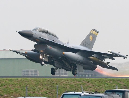 美对台军售决议案无法律效力 为议员情绪发泄