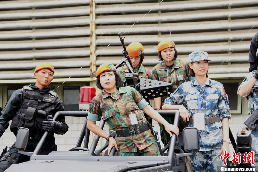 �й���ӡ��Ů�ս����������