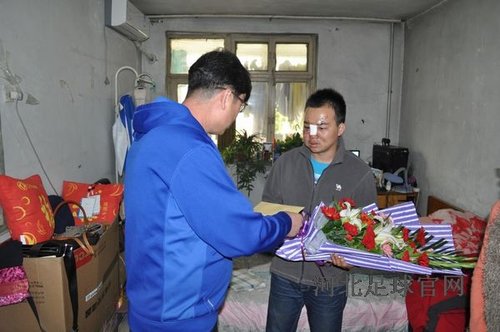 �ӱ���Ӽ��߽���ȺŹʼĩ ���л��ϰ嶼����