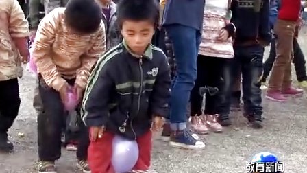 江西教育新闻-走进太阳村爱心活动